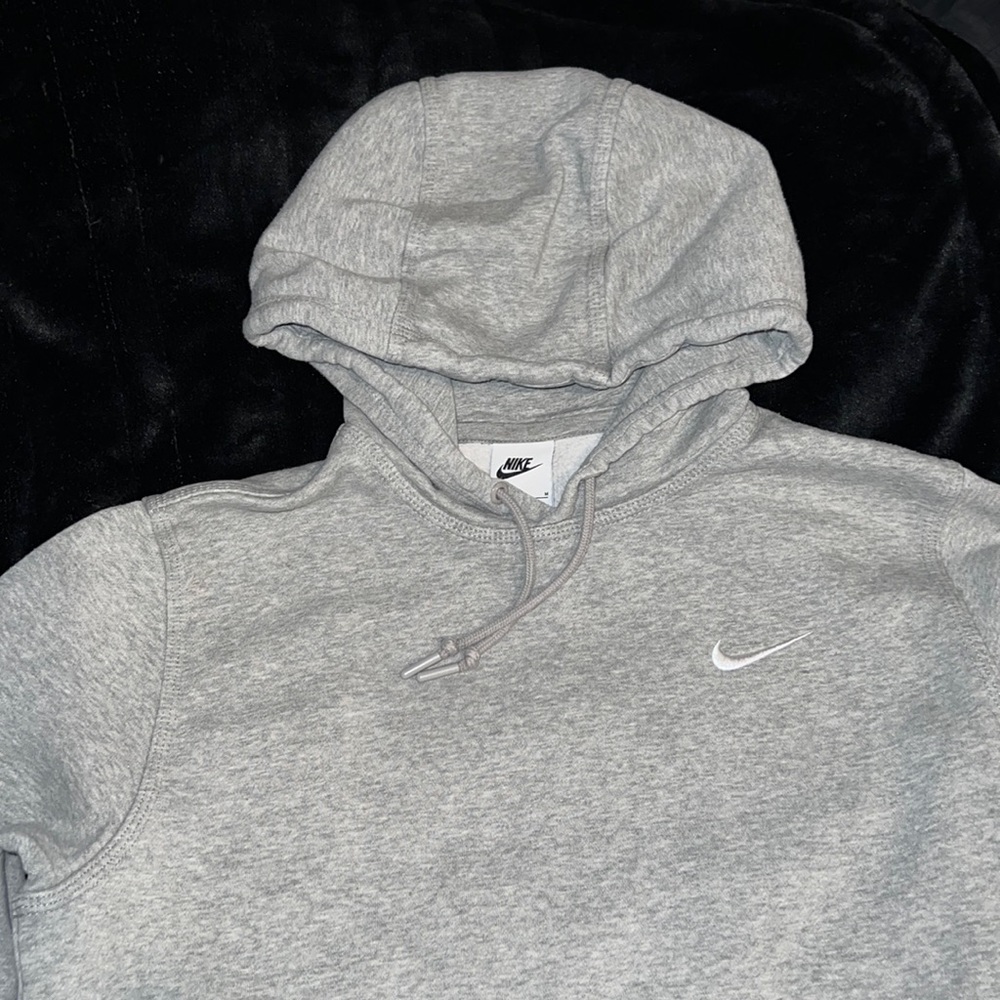Medium Nike sweater